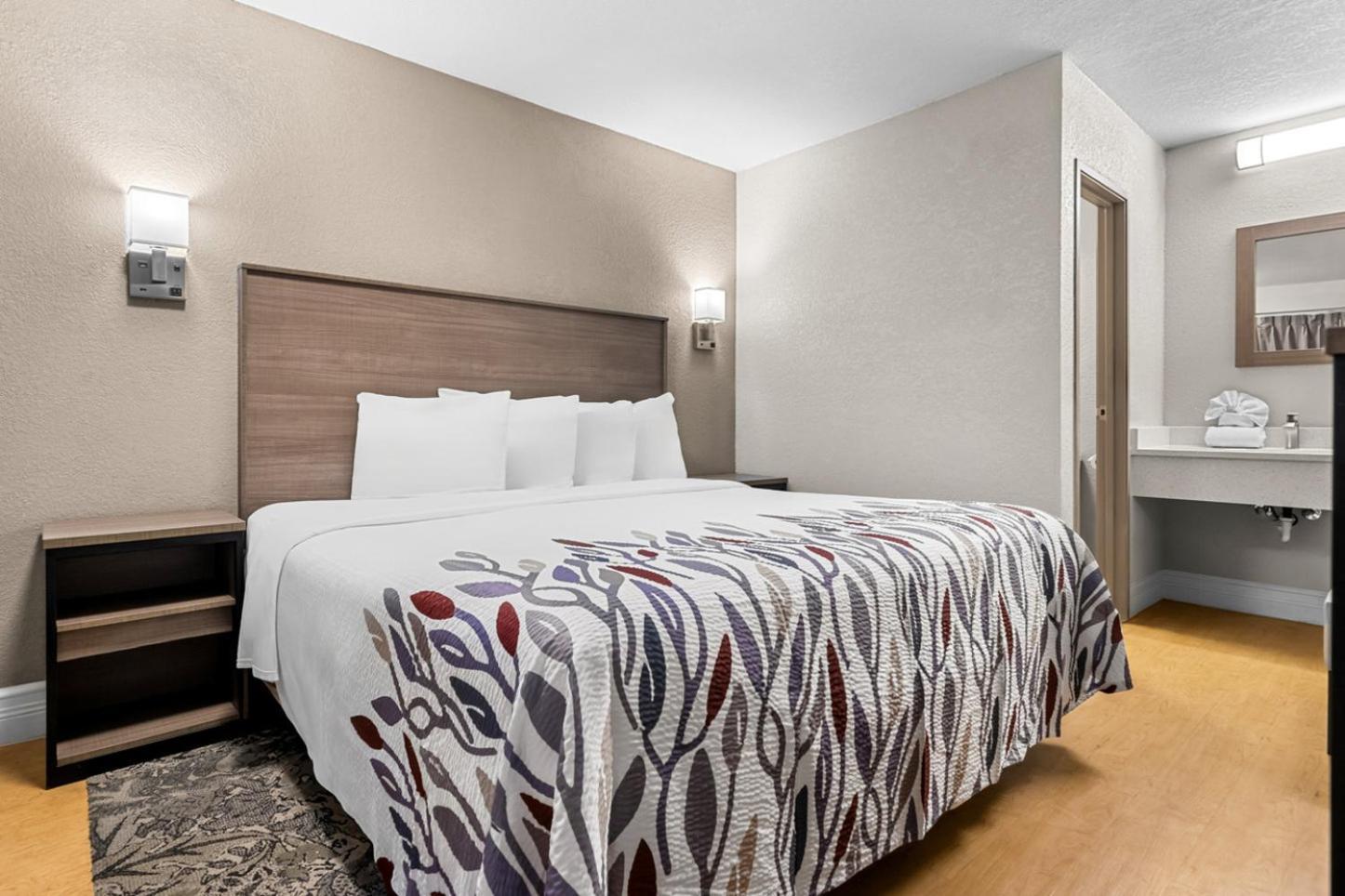 Red Roof Inn Tampa Fairgrounds - Casino Mango Luaran gambar