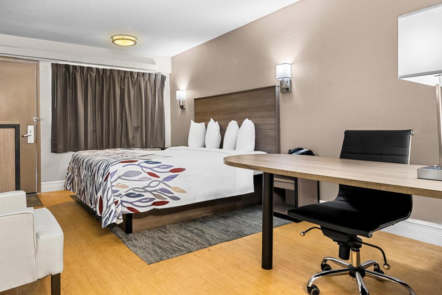 Red Roof Inn Tampa Fairgrounds - Casino Mango Luaran gambar