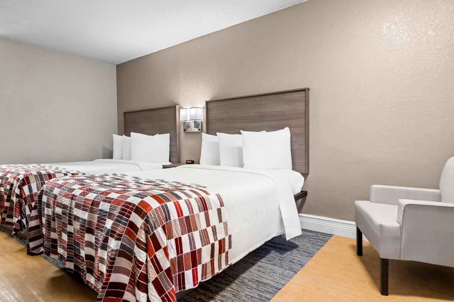 Red Roof Inn Tampa Fairgrounds - Casino Mango Luaran gambar