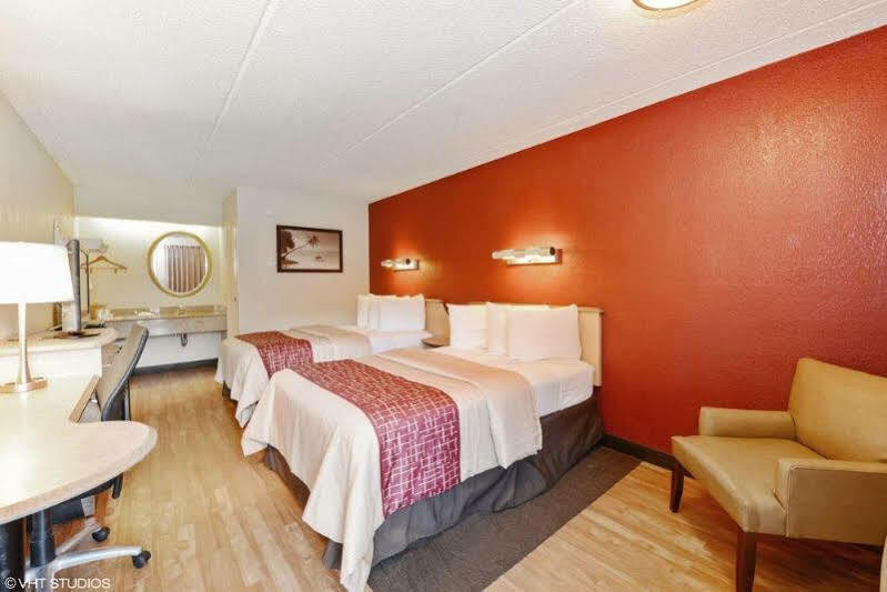 Red Roof Inn Tampa Fairgrounds - Casino Mango Luaran gambar
