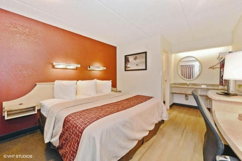 Red Roof Inn Tampa Fairgrounds - Casino Mango Luaran gambar